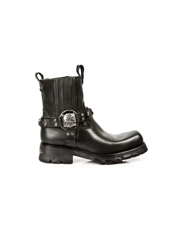 BLACK NEWROCK MOTORCYCLE ANKLE BOOTS WITH SKULL STUDS