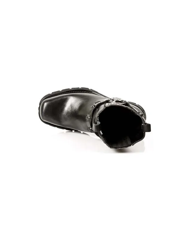 BLACK NEWROCK MOTORCYCLE ANKLE BOOTS WITH SKULL STUDS