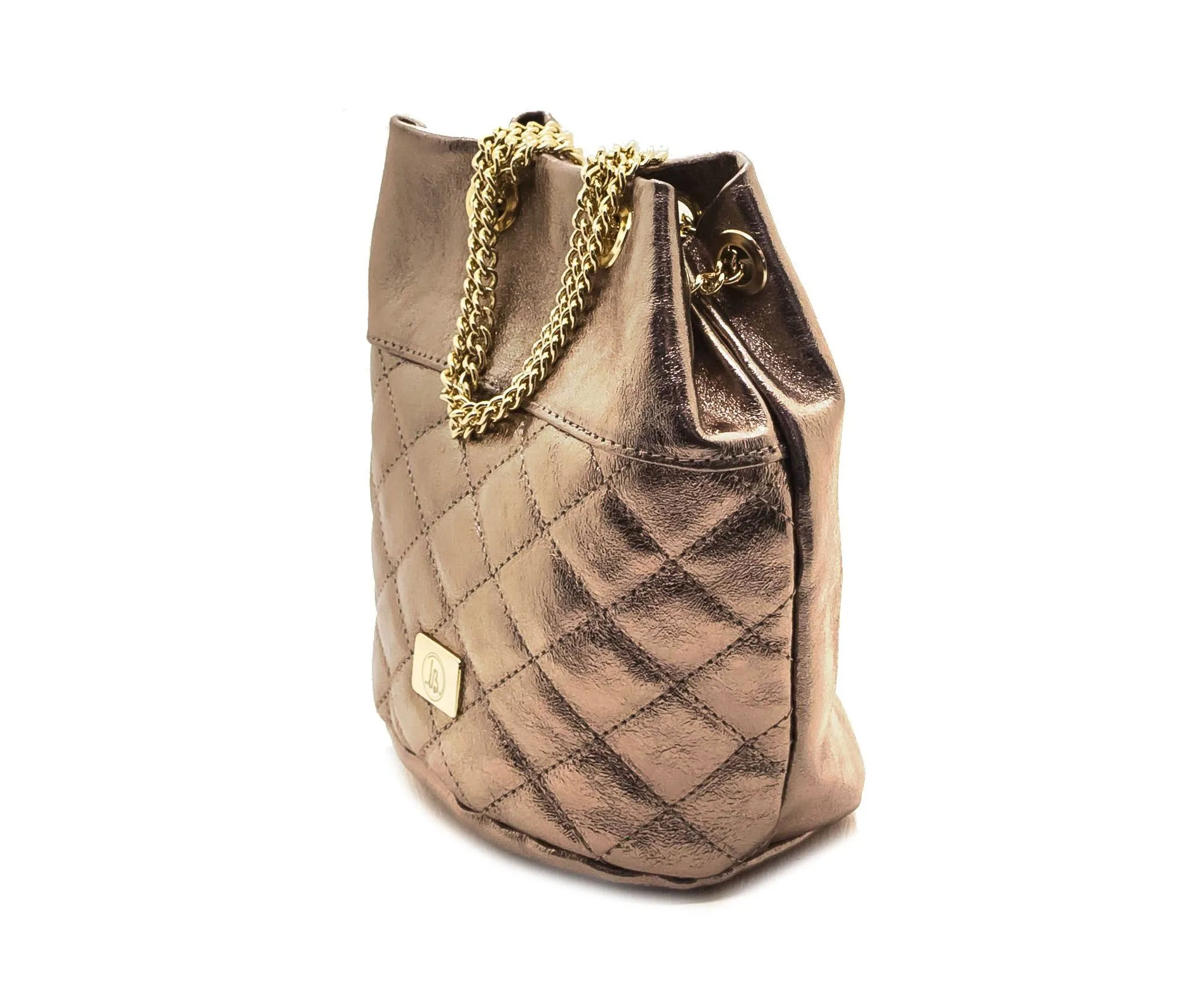 Bolso de piel negro tipo saco con bandolera de cadena