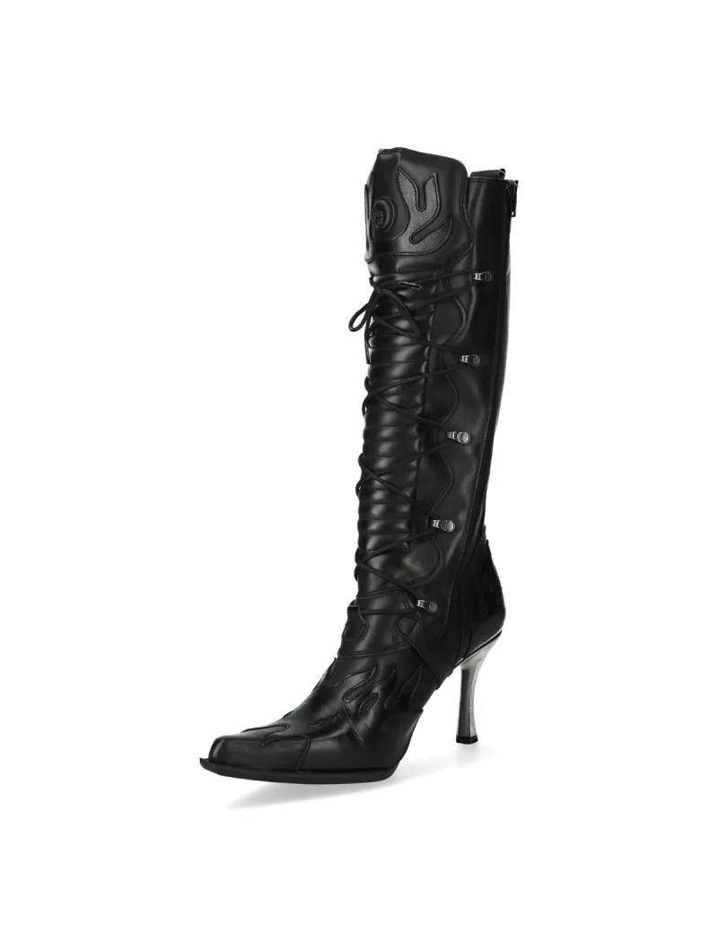 Botas punk goth malicia negro fuego