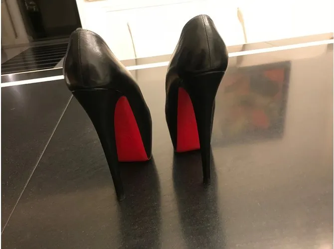 Christian Louboutin daffodile 16cm Negro 