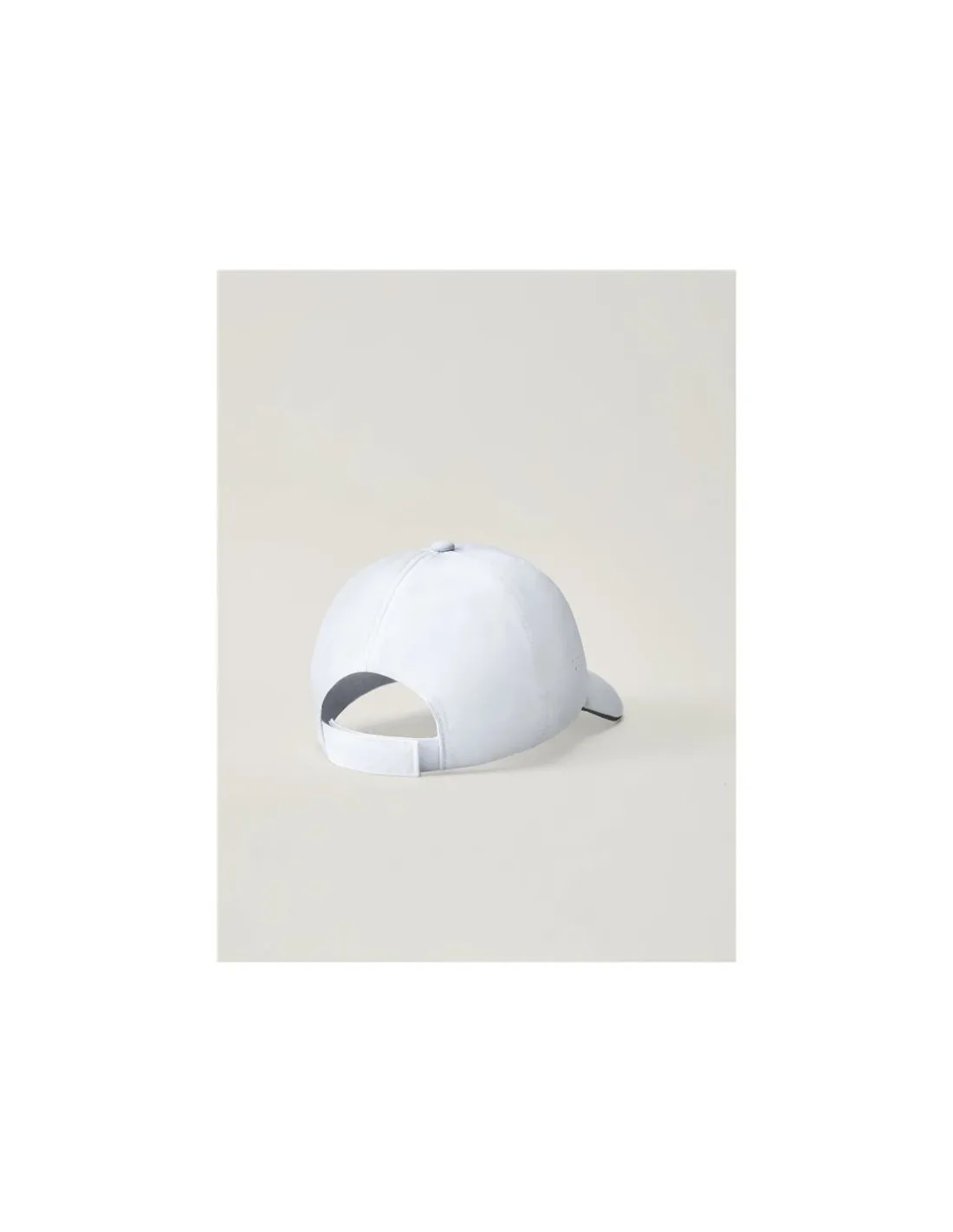 Gorra Born Living Yoga Deckel White