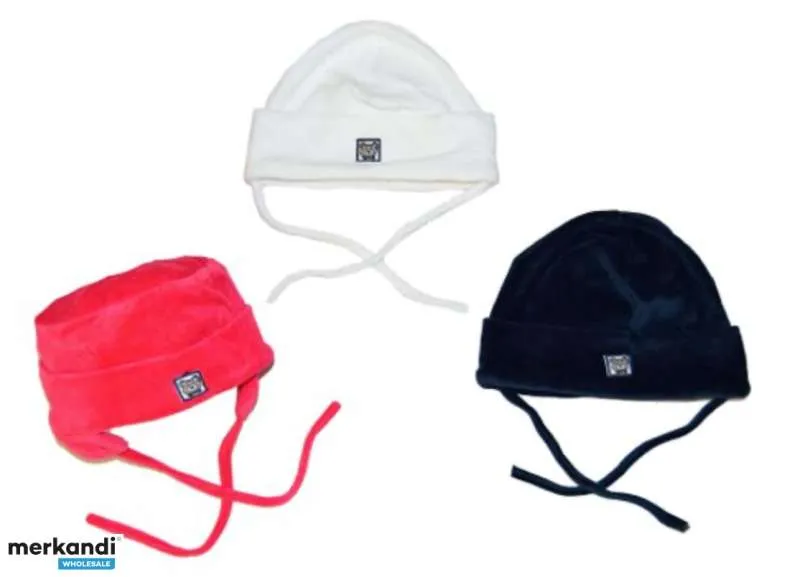 Gorros, guantes y bufanda para niños durante todo el año Productos A de unos grandes almacenes alemanes