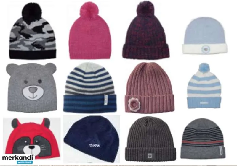 Gorros, guantes y bufanda para niños durante todo el año Productos A de unos grandes almacenes alemanes