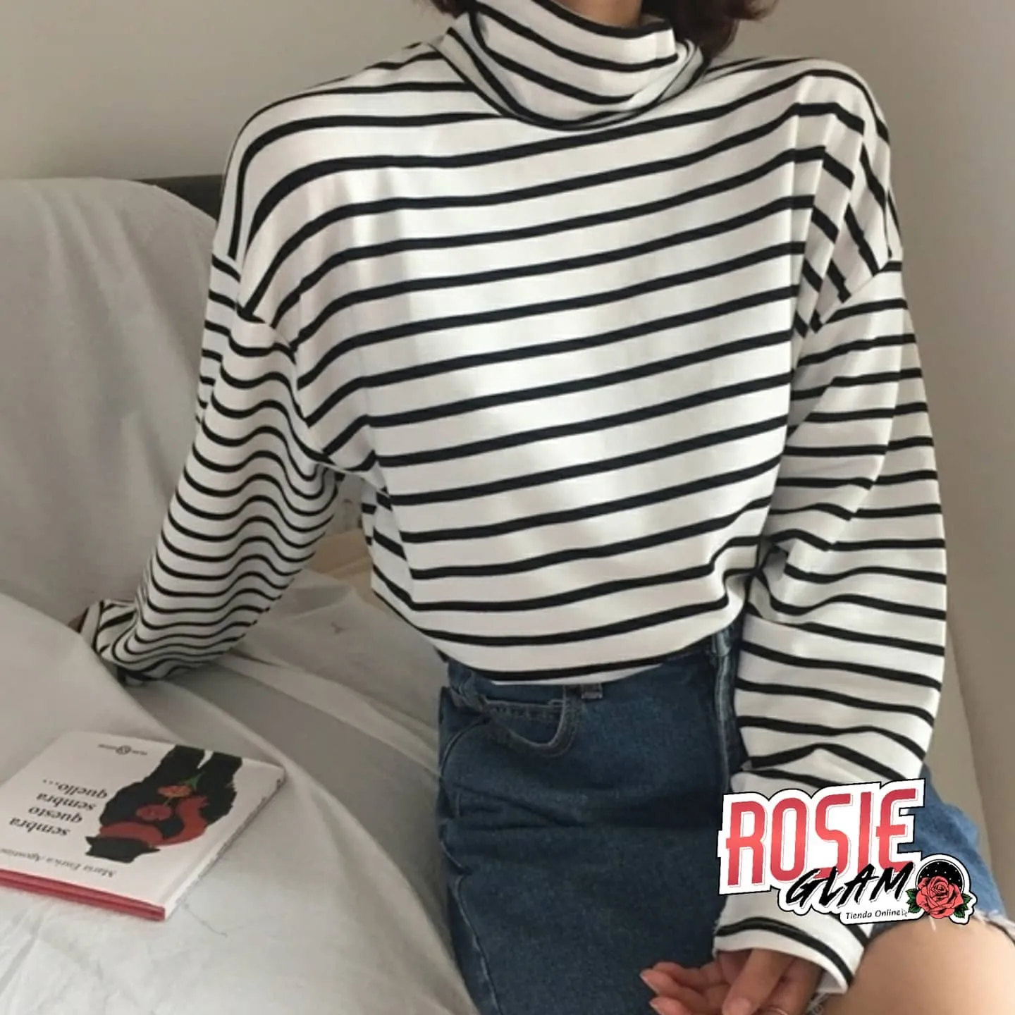 HOODIE DE LINEAS  ROSIEGLAM