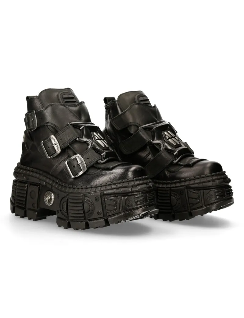 Luxor tank high black leather ankle boots