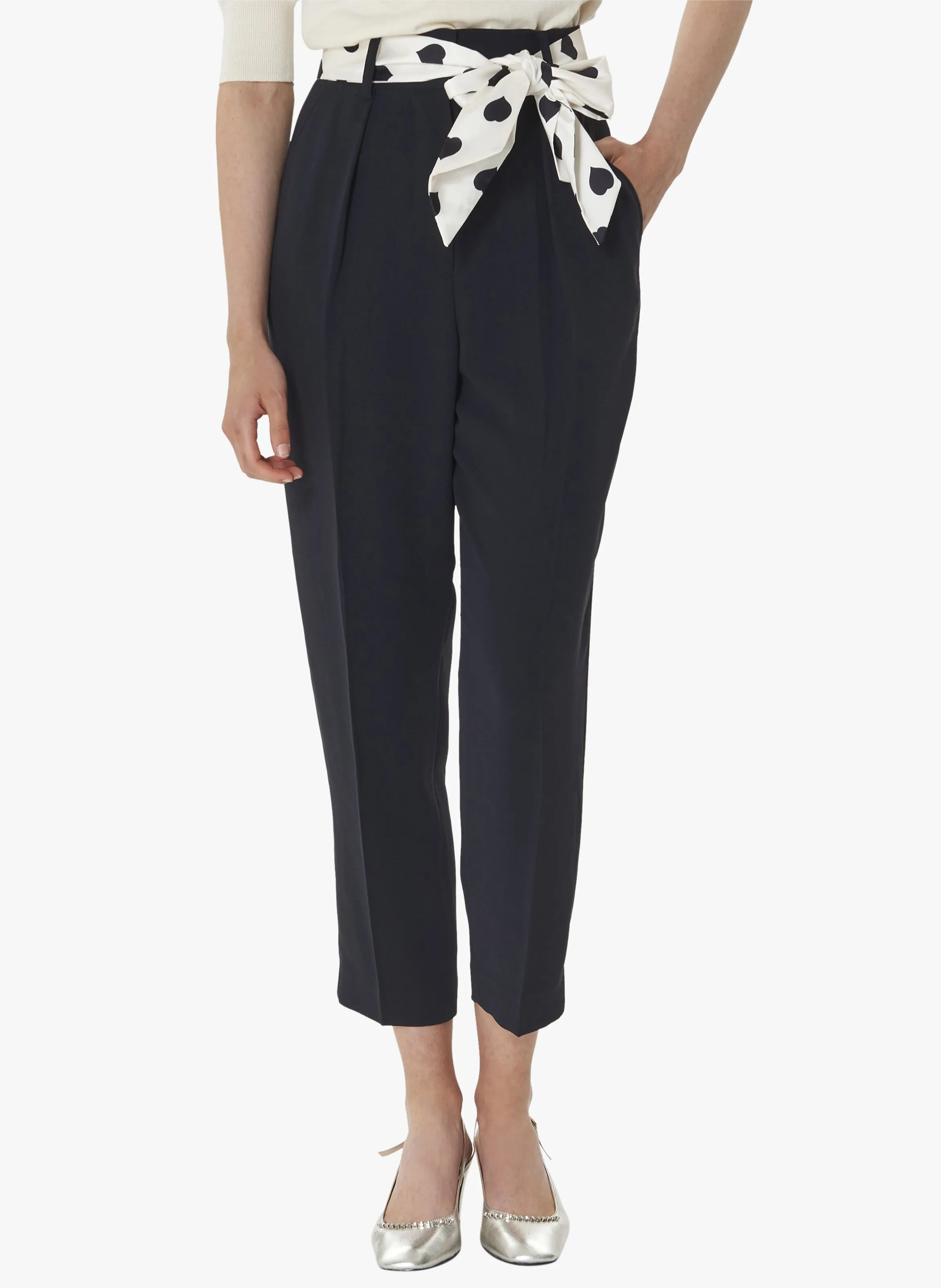 PAGA  PANTALóN TAPERED DE CREPé EN NEGRO