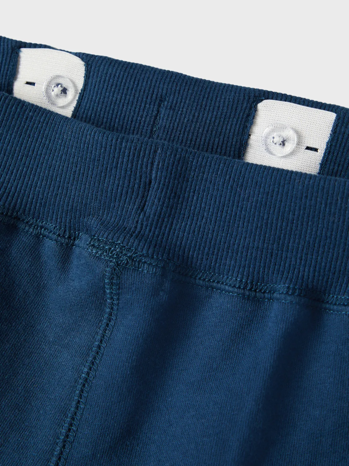 PANTALÓN DEPORTIVO