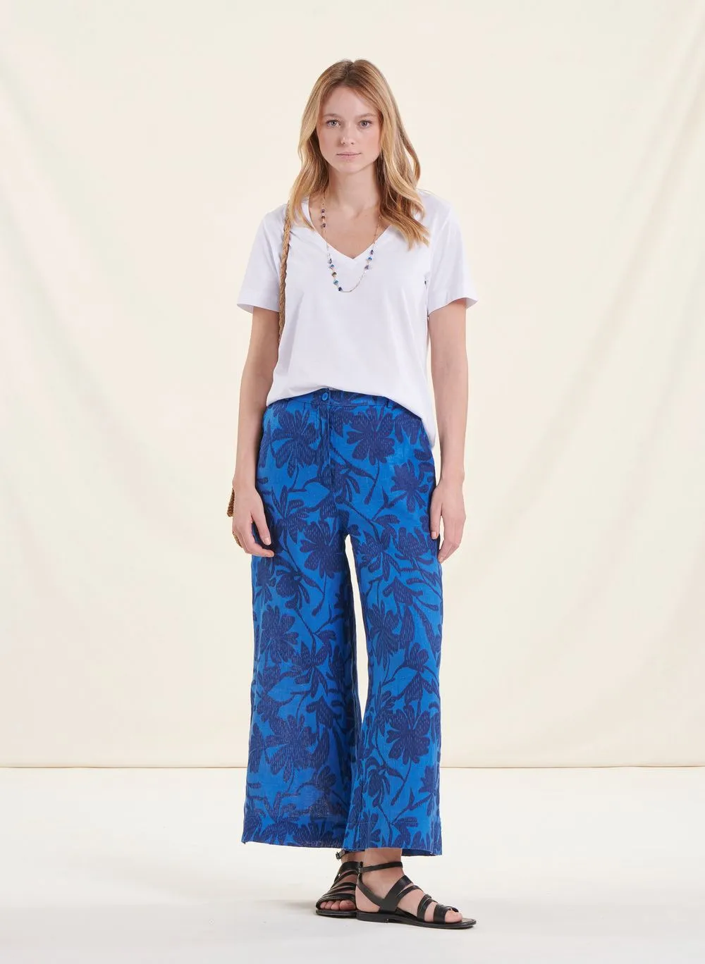Pantalón ancho de lino estampado en azul