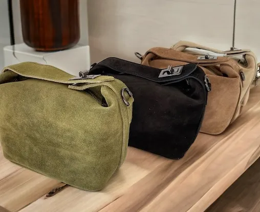 PHILIPPA CAMEL  BOLSO BANDOLERA DE ANTE