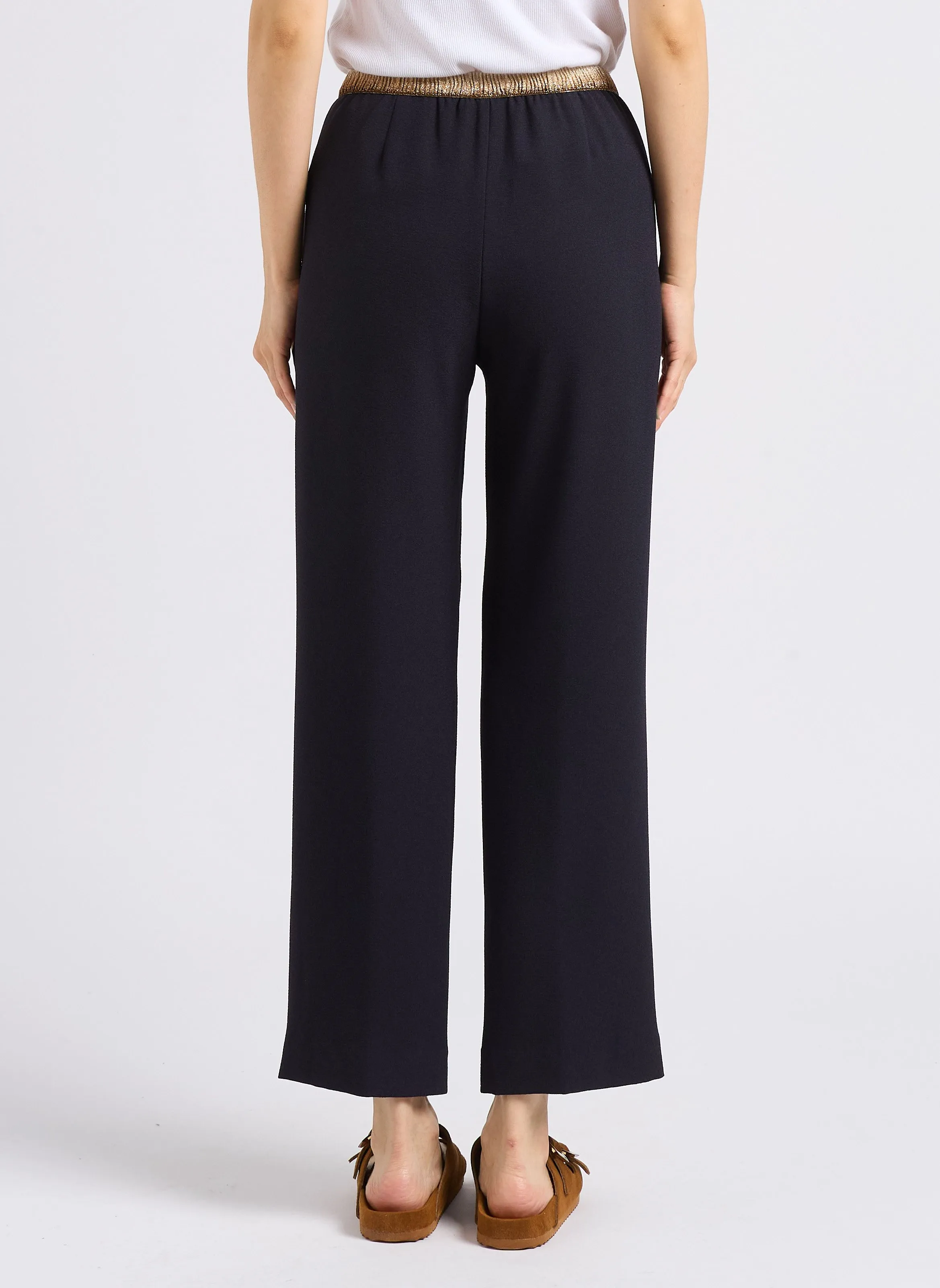 PRUNELLOR  PANTALóN RECTO CON CINTURA DORADA EN AZUL