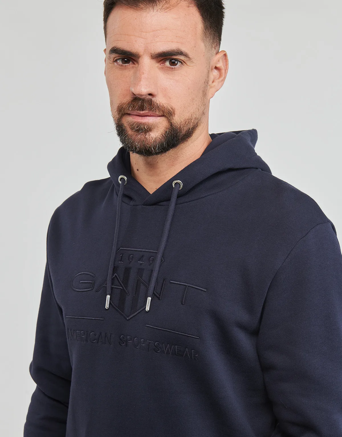 REG TONAL SHIELD HOODIE