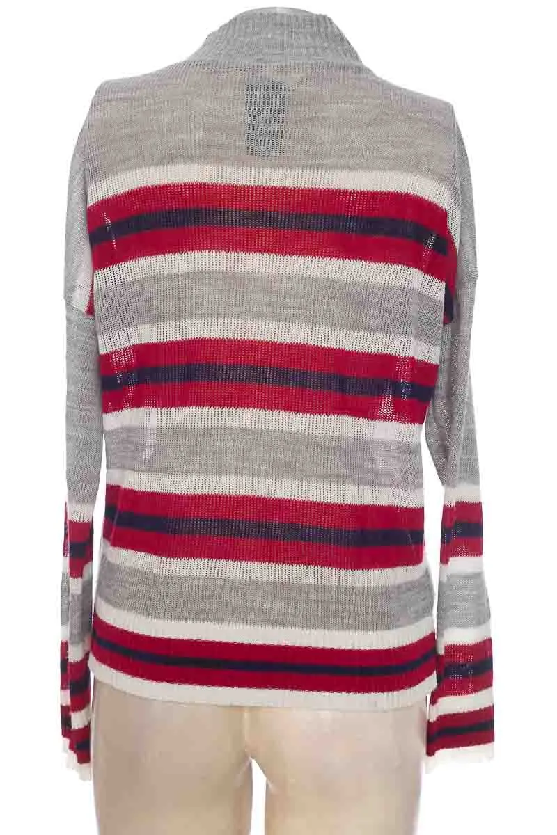 SWEATER COLOR GRIS  PACíFIKA