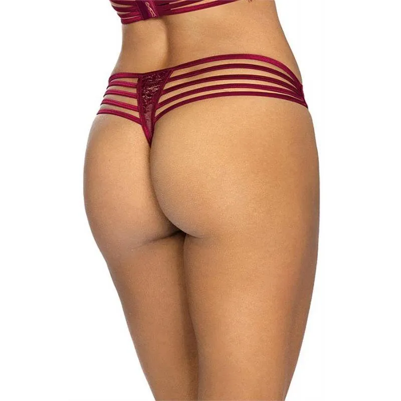 Tanga seductora de lujo burdeos