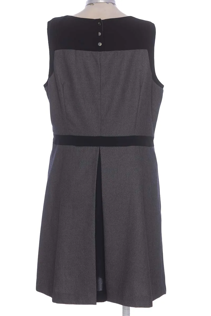 VESTIDO / ENTERIZO COLOR GRIS  CLOSEANDO