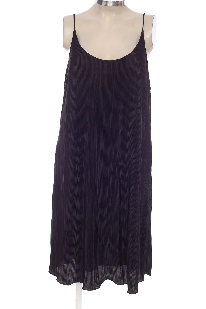 VESTIDO / ENTERIZO COLOR NEGRO  BELIFE