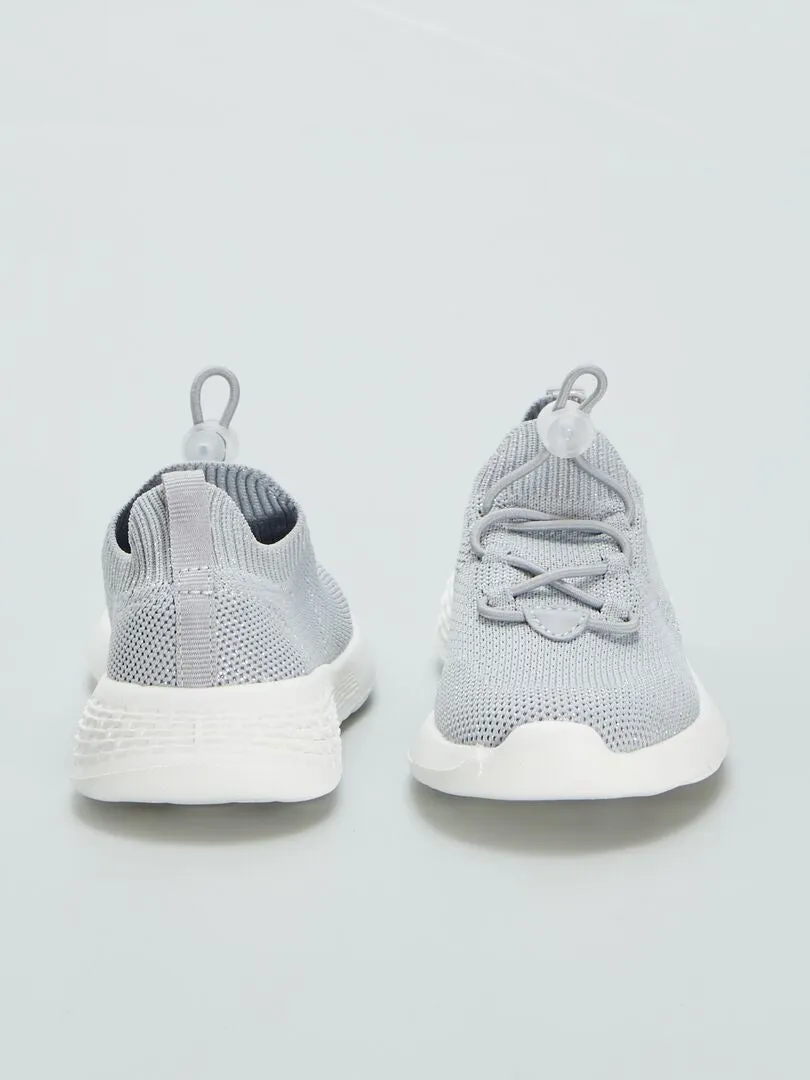 ZAPATILLAS DEPORTIVAS DE MALLA ESTILO RUNNING  GRIS