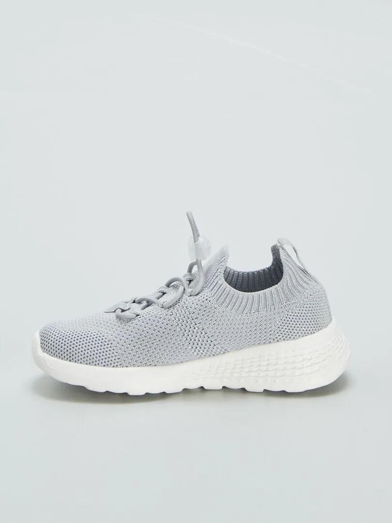 ZAPATILLAS DEPORTIVAS DE MALLA ESTILO RUNNING  GRIS