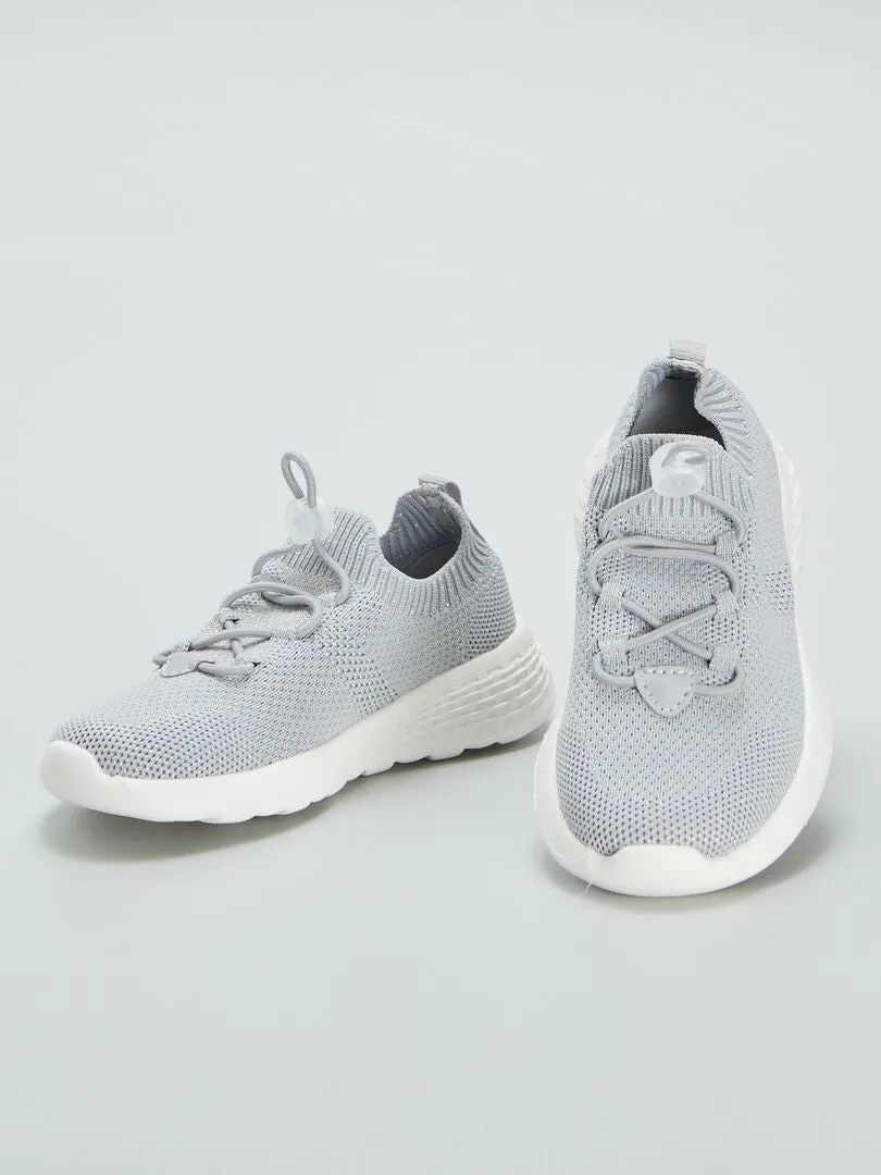 ZAPATILLAS DEPORTIVAS DE MALLA ESTILO RUNNING  GRIS