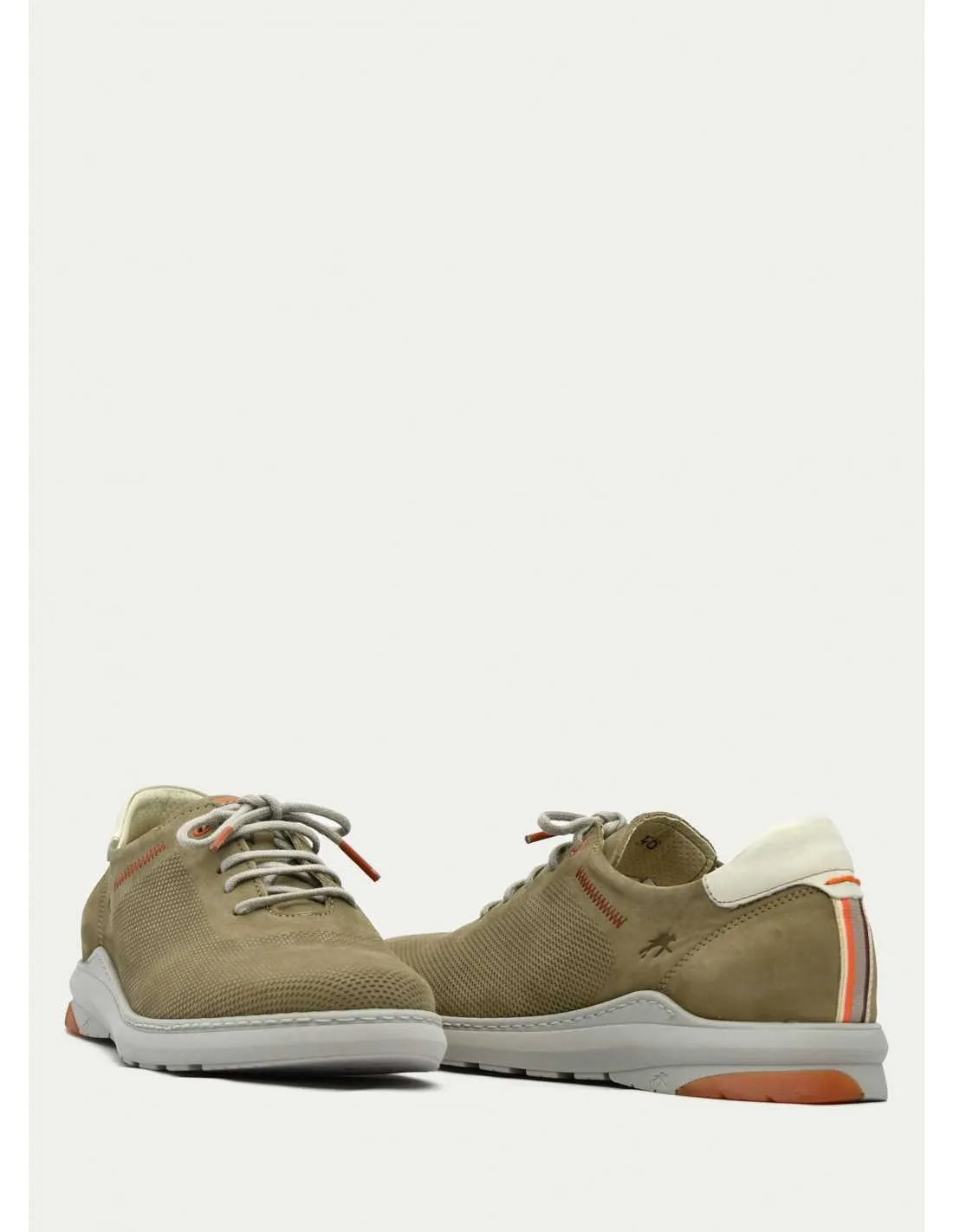 ZAPATO CASUAL FLUCHOS 1158 TAUPE 