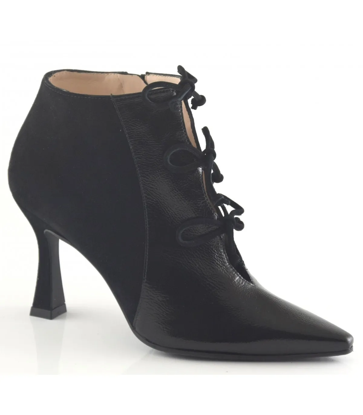 Zapato de vestir con cordones