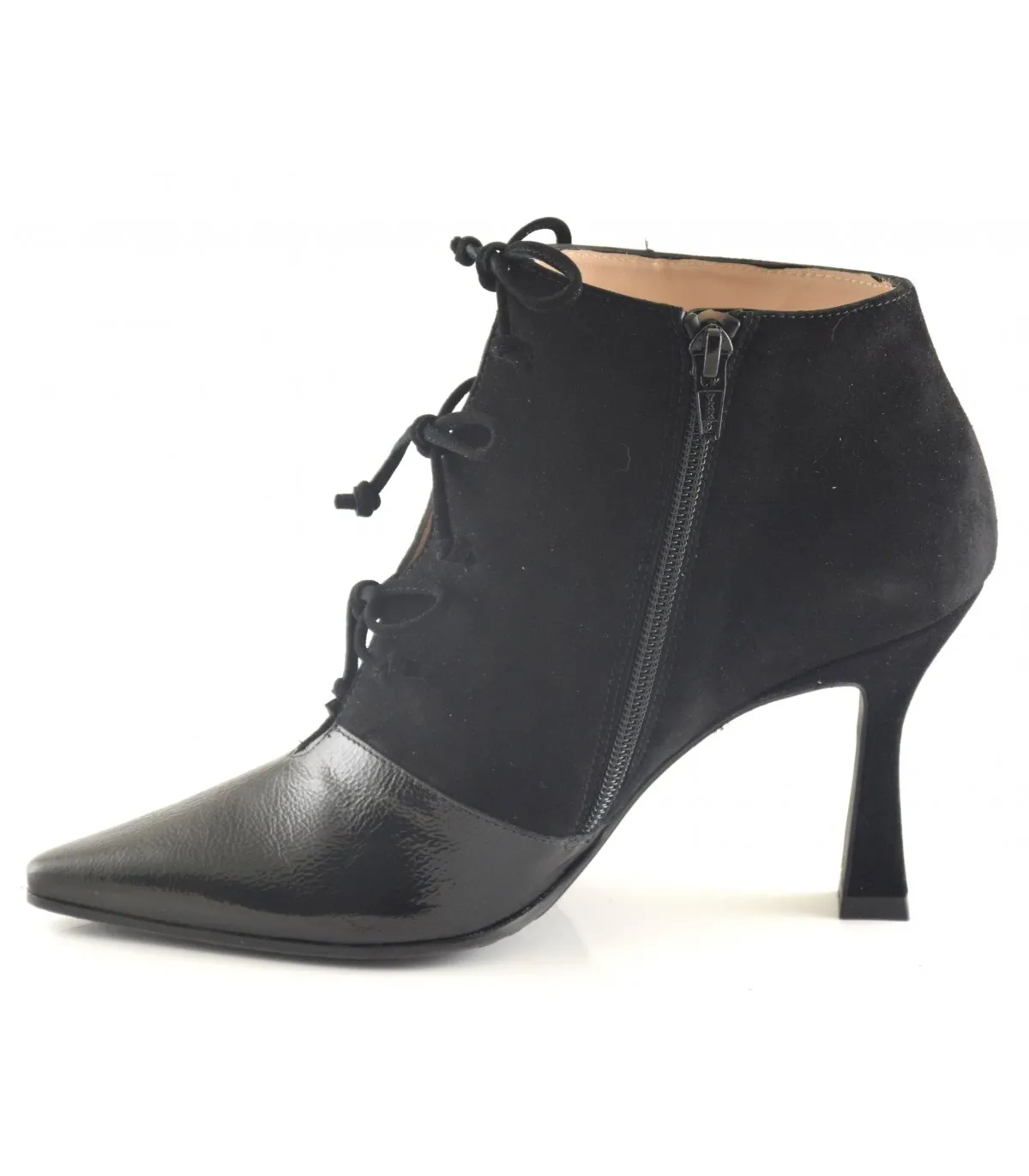 Zapato de vestir con cordones