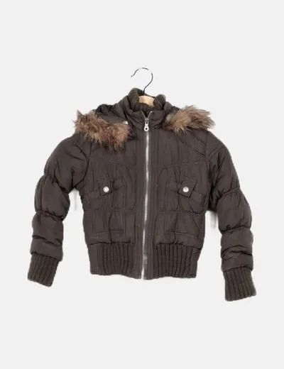 Zara Abrigo verde acolchado